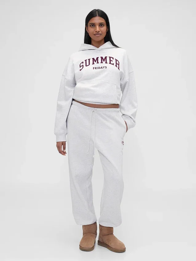 GAP × Summer Fridays tjocka joggingbyxor med avslappnad passform och logotyp