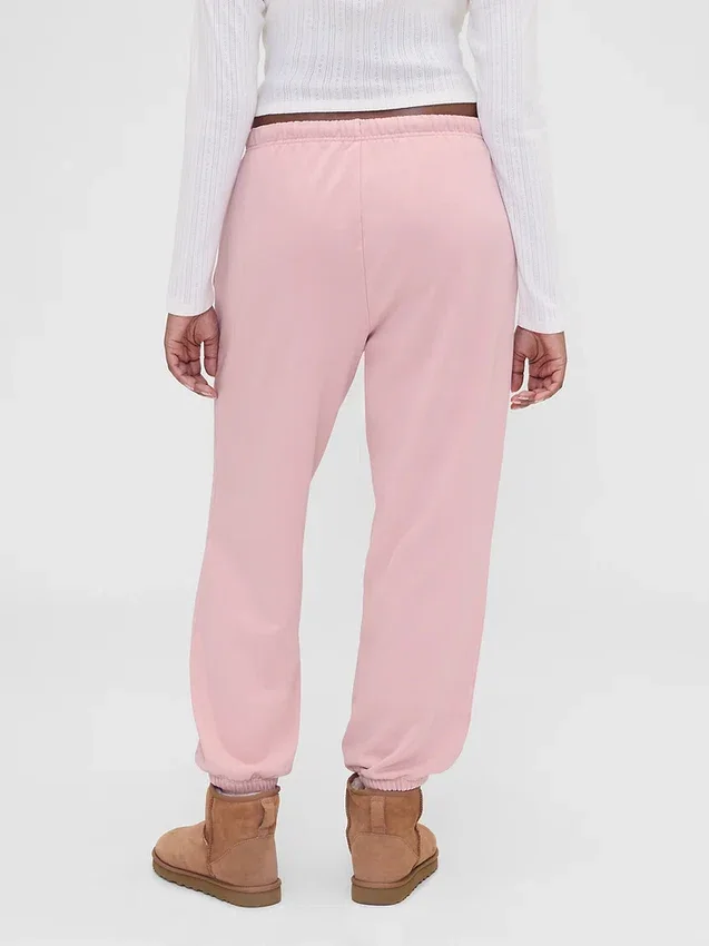 GAP × Summer Fridays tjocka joggingbyxor med avslappnad passform och logotyp