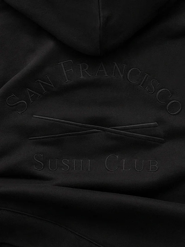 GAP × Sushi Club Tjock hoodie med logotyp
