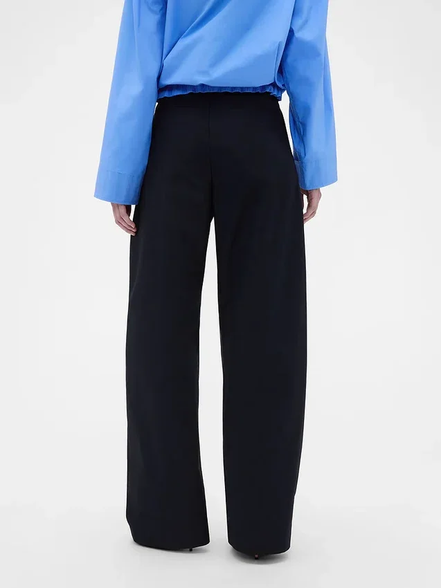 GAP × Victoria Beckham högmidjade byxor med veckad bågform