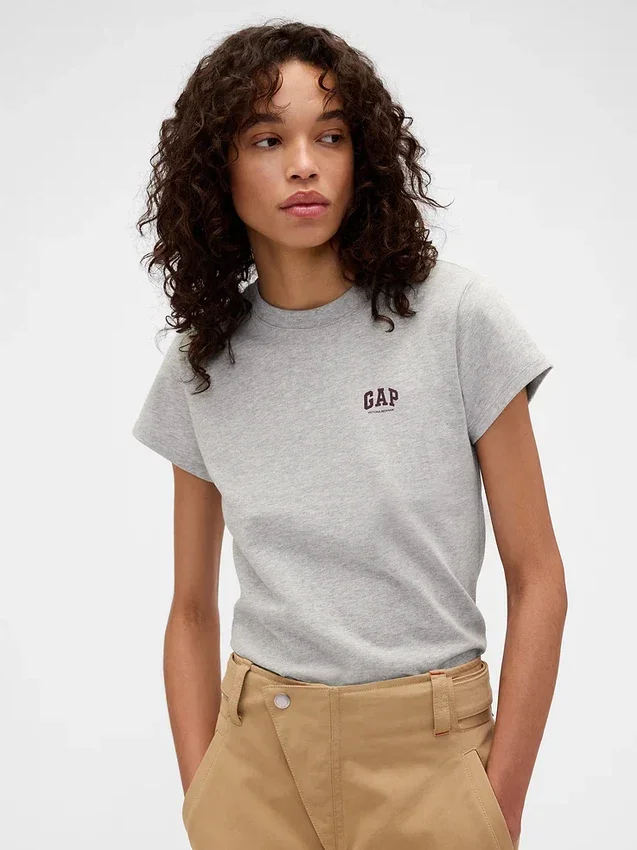 Gap × Victoria Beckham T-shirt i ekologisk bomull med logotyp