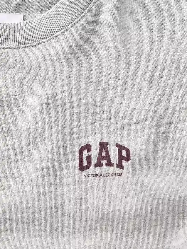 Gap × Victoria Beckham T-shirt i ekologisk bomull med logotyp