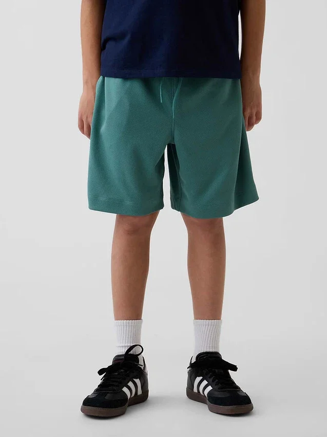 GapFit 6" återvunna mesh-Shorts för barn