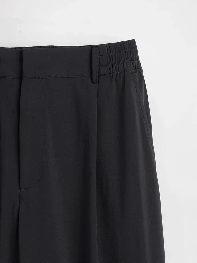 GapFit High Rise Runaround Relaxed Trouser