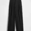 GapFit High Rise Runaround Relaxed Trouser