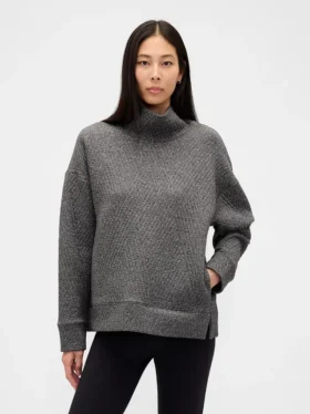 GapFit quiltad jacquardstickad tröja med trattkrage