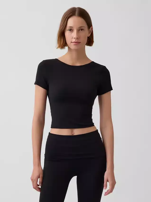GapFit Smooth vändbar crop-top med omlott