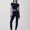 GapFit Smooth vändbar crop-top med omlott