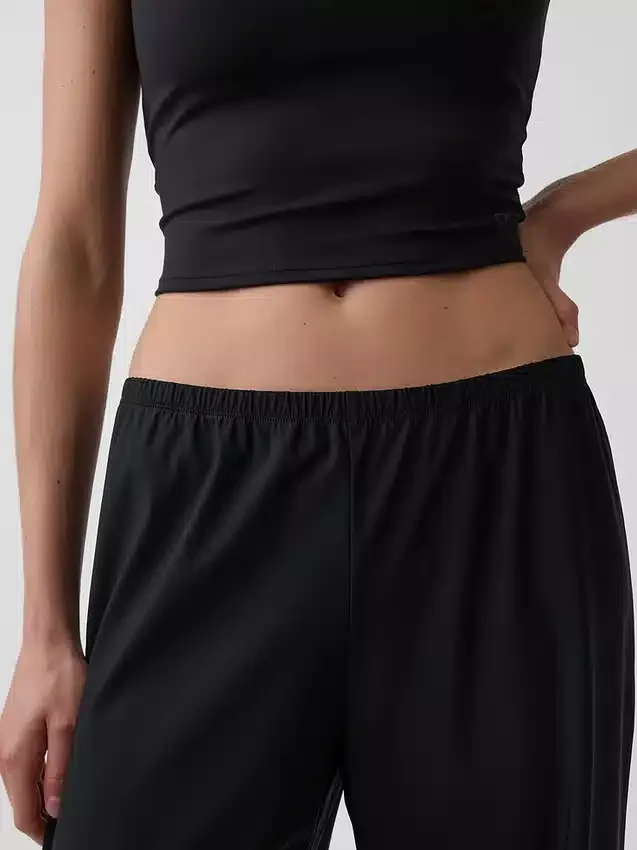 GapFit Tech byxor med låg midja och avslappnad passform