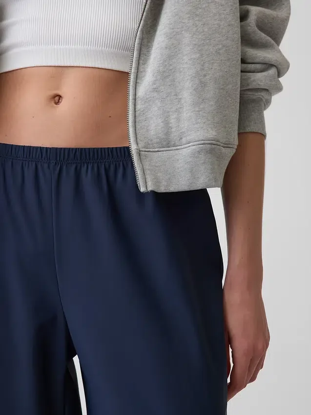 GapFit Tech byxor med låg midja och avslappnad passform