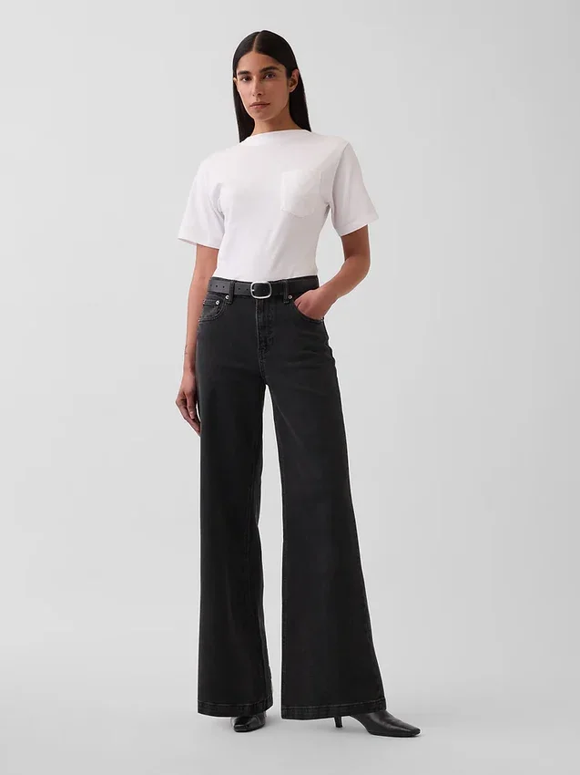 Gapstudio T-shirt med rund rygg och ficka