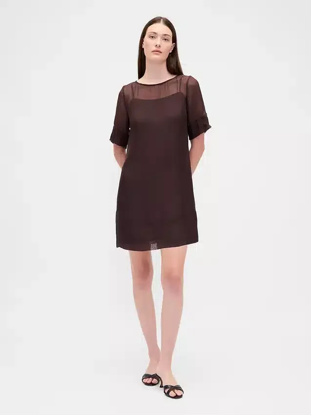 Genomskinlig miniklänning i organza