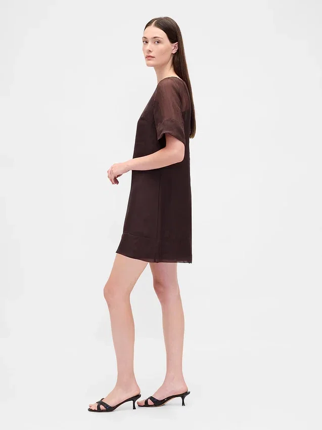 Genomskinlig miniklänning i organza