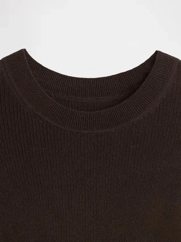 Genomskinlig ribbad tröjbodysuit