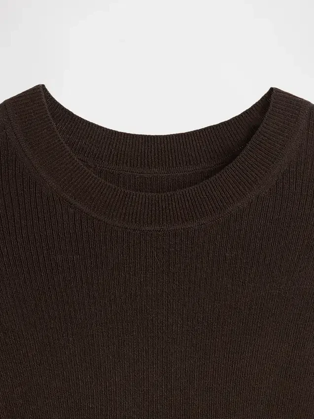 Genomskinlig ribbad tröjbodysuit