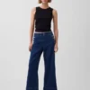 Hög midja, vid ben och ankellånga sjömansjeans