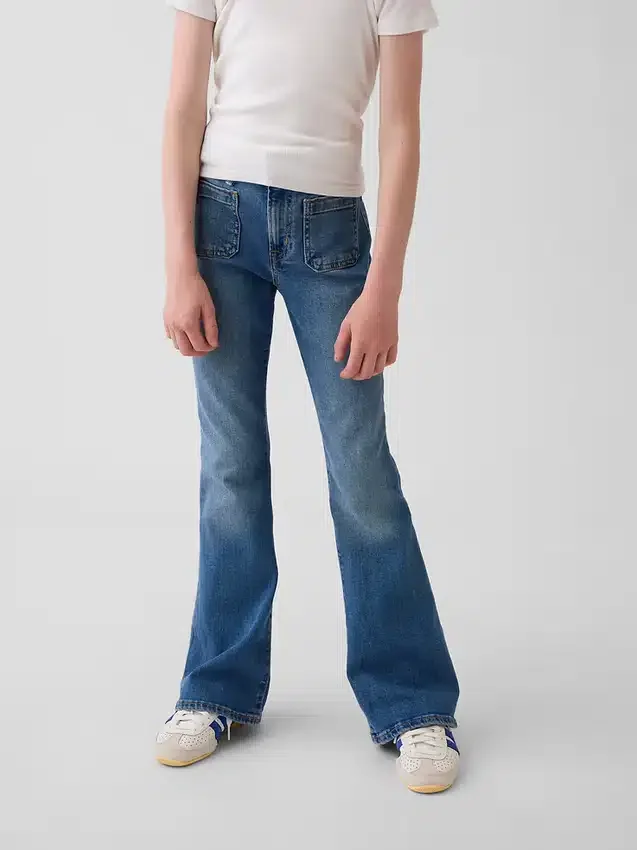 Högmidjade 70-talsinspirerade flare-Jeans för barn