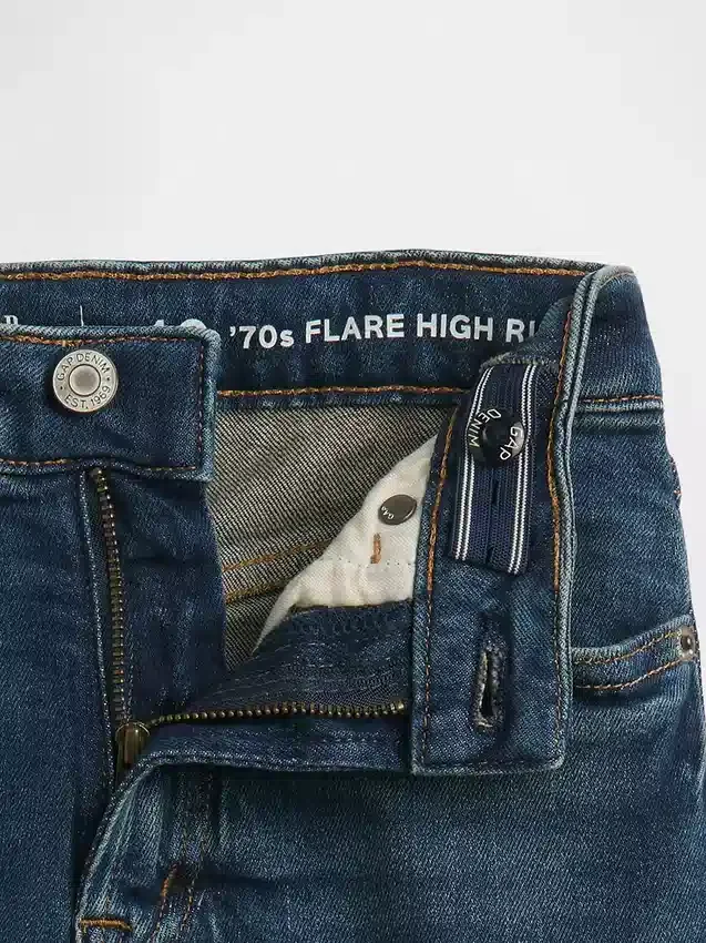 Högmidjade 70-talsinspirerade flare-Jeans för barn