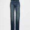 Högmidjade, bältade 90-talsinspirerade smala raka jeans