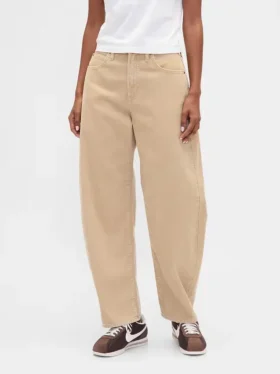 Högmidjade byxor i corduroy