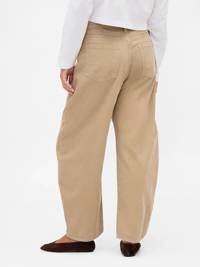 Högmidjade byxor i corduroy
