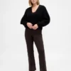 Högmidjade, dubbelstickade byxor i bootcut-modell