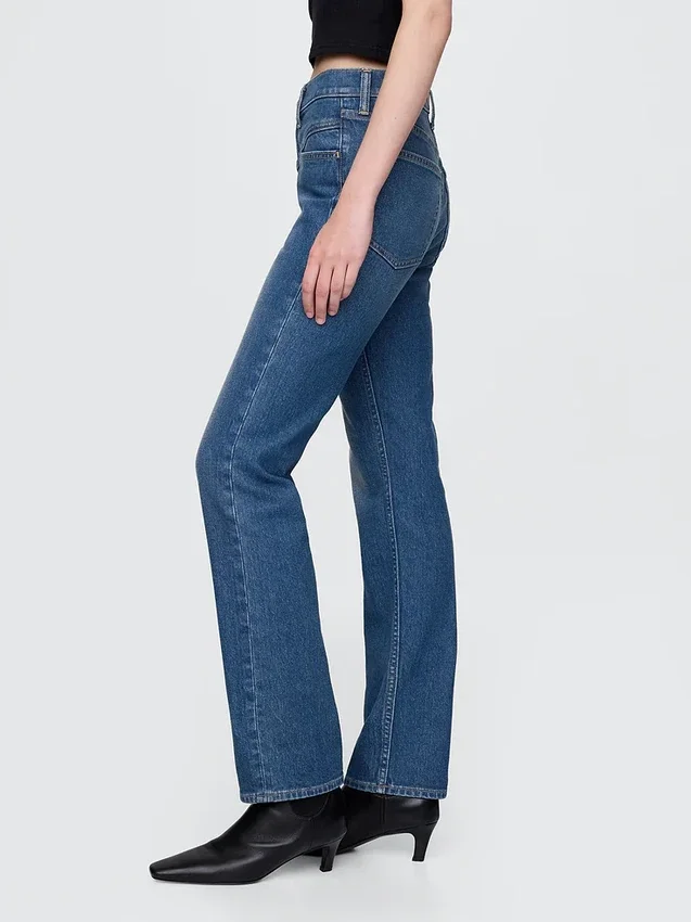 Högmidjade, raka jeans i 90-talsstil