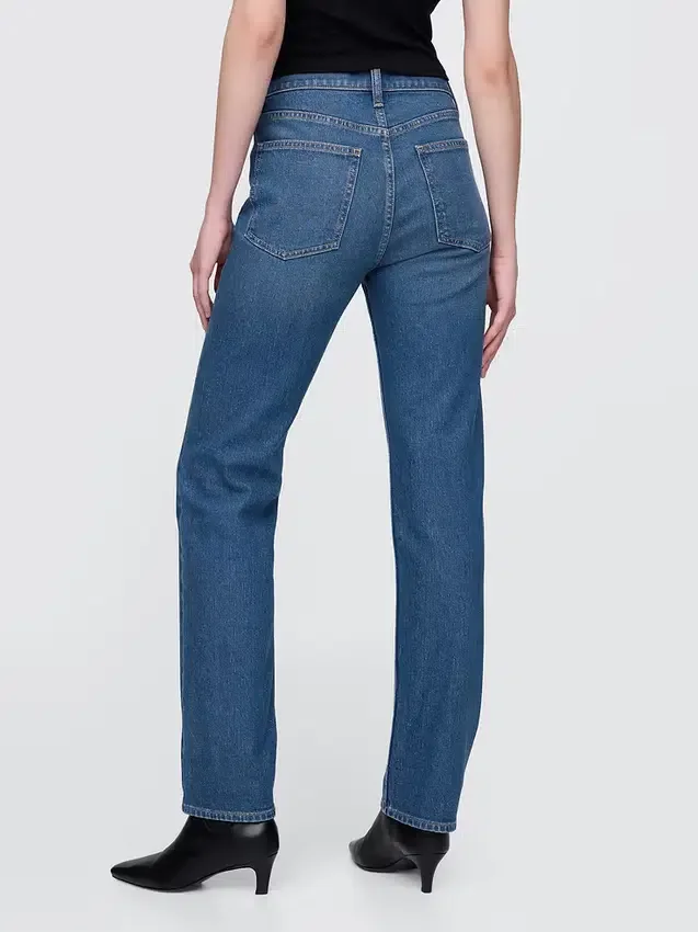 Högmidjade, raka jeans i 90-talsstil