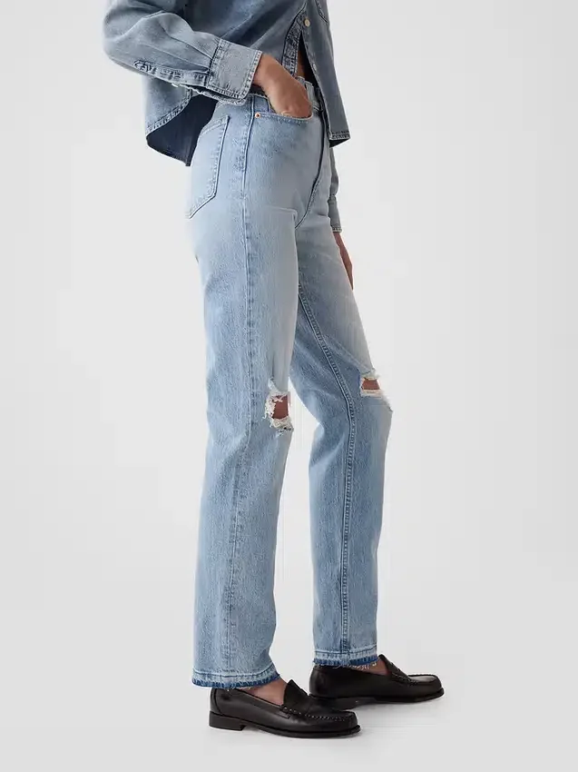 Högmidjade, raka jeans med låg framdel