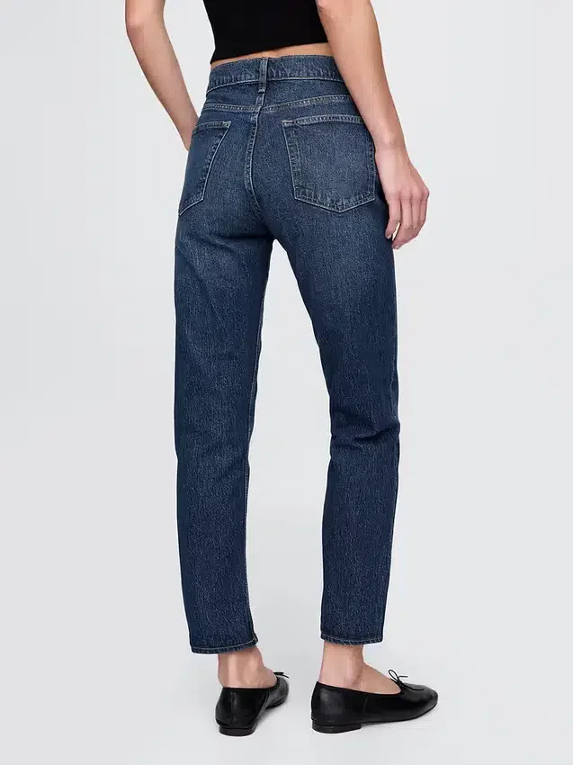 Högmidjade, raka jeans med låg framdel