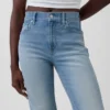 Högmidjade, slanka raka Jeans med tvinnade sömmar i 90-talsstil