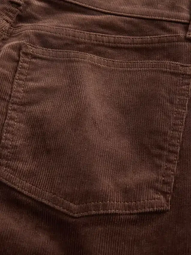 Högmidjade slim straight-Jeans i corduroy i 90-talsstil