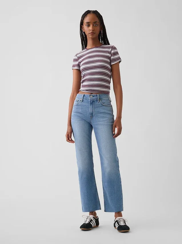 Högmidjade, smala, raka cropped-Jeans i 90-talsstil