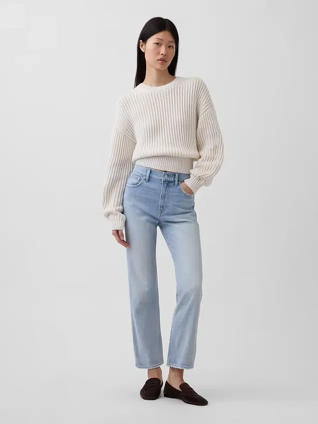 Högmidjade, smala, raka cropped-Jeans i 90-talsstil