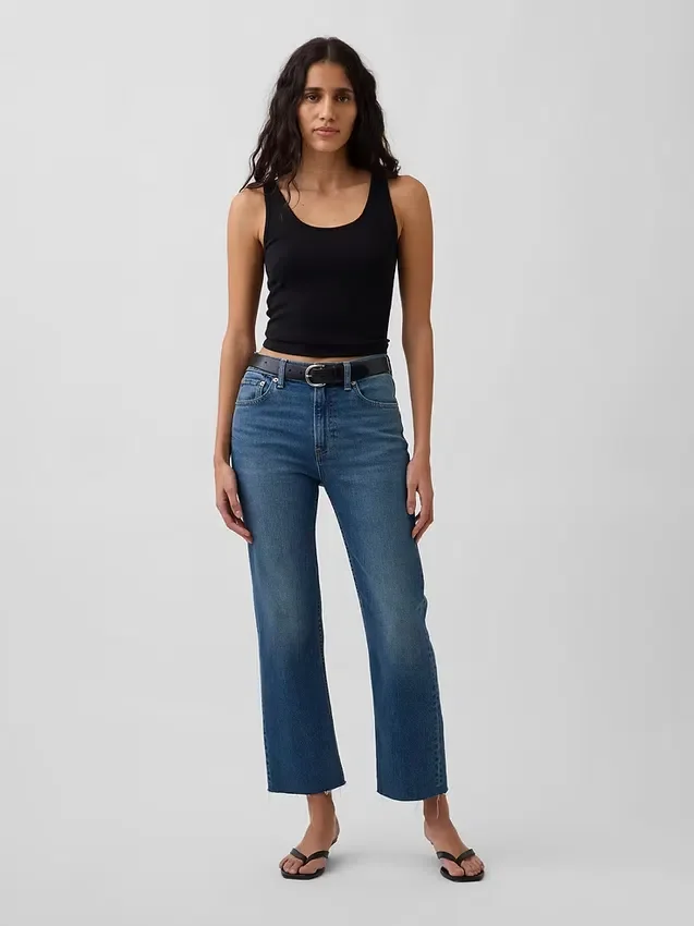 Högmidjade, smala, raka cropped-Jeans i 90-talsstil