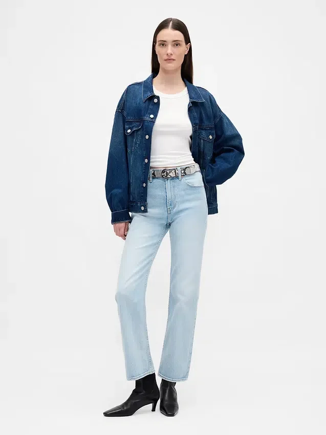 Högmidjade, smala, raka cropped-Jeans i 90-talsstil