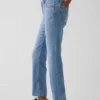 Högmidjade, smala, raka cropped-Jeans i 90-talsstil