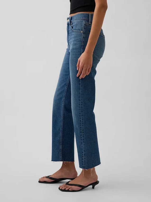 Högmidjade, smala, raka cropped-Jeans i 90-talsstil