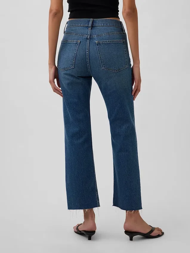 Högmidjade, smala, raka cropped-Jeans i 90-talsstil