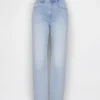 Högmidjade, smala, raka cropped-Jeans i 90-talsstil