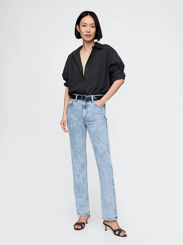 Högmidjade, smala raka Jeans i 90-talsstil