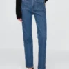 Högmidjade, smala raka Jeans i 90-talsstil