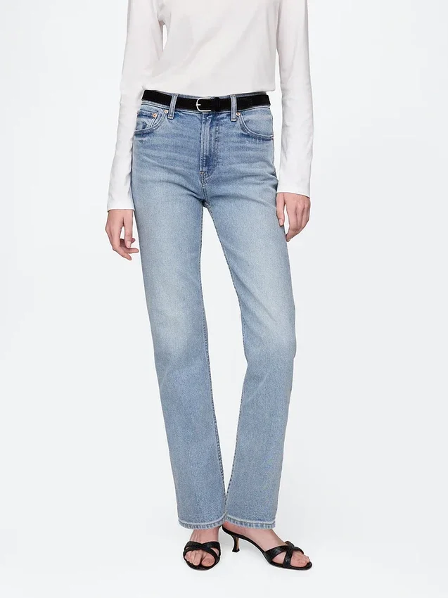 Högmidjade, smala raka Jeans i 90-talsstil