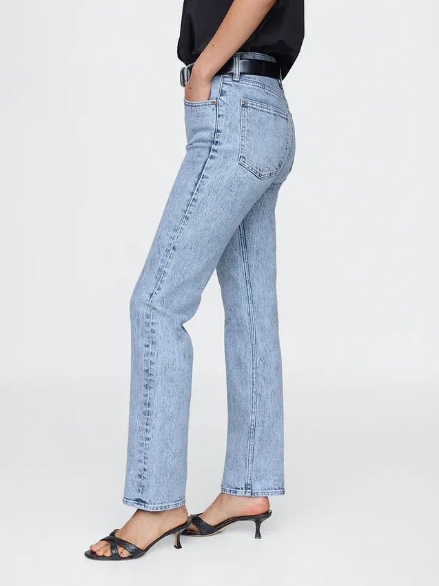 Högmidjade, smala raka Jeans i 90-talsstil