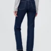 Högmidjade, smala raka Jeans i 90-talsstil