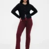 Högmidjade, smala raka Jeans i 90-talsstil