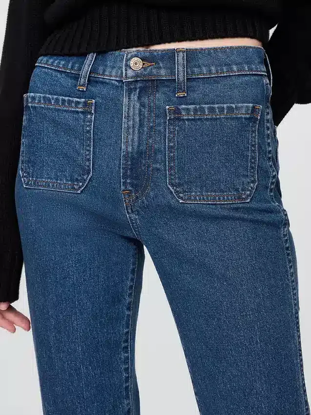 Högmidjade, smala raka Jeans i 90-talsstil