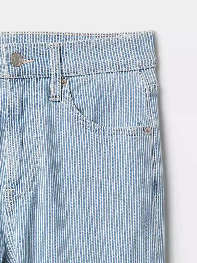 Högmidjade, smala raka Jeans i 90-talsstil
