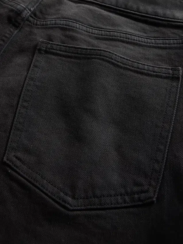 Högmidjade, smala raka Jeans i 90-talsstil