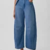 Högmidjade, ultramjuka Jeans med bälten i hästskform